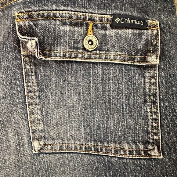 Columbia ~ Denim Capris ~ wide cuff ~ size 8 - Picture 5 of 10